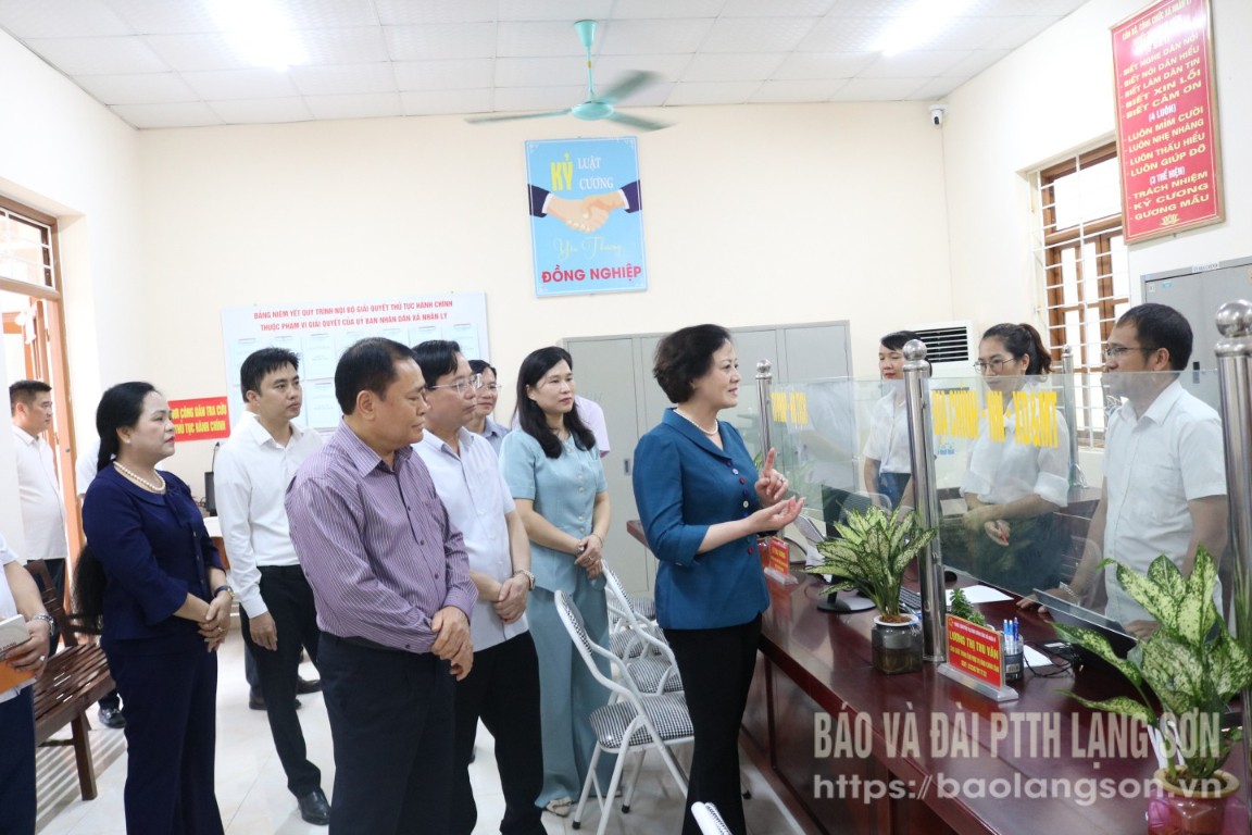 Bộ trưởng Bộ Nội vụ kiểm tra công tác chuẩn bị vận hành mô hình chính quyền địa phương 2 cấp tại Lạng Sơn